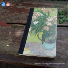 El cuaderno superventas de la cubierta suave 48k con la pintura